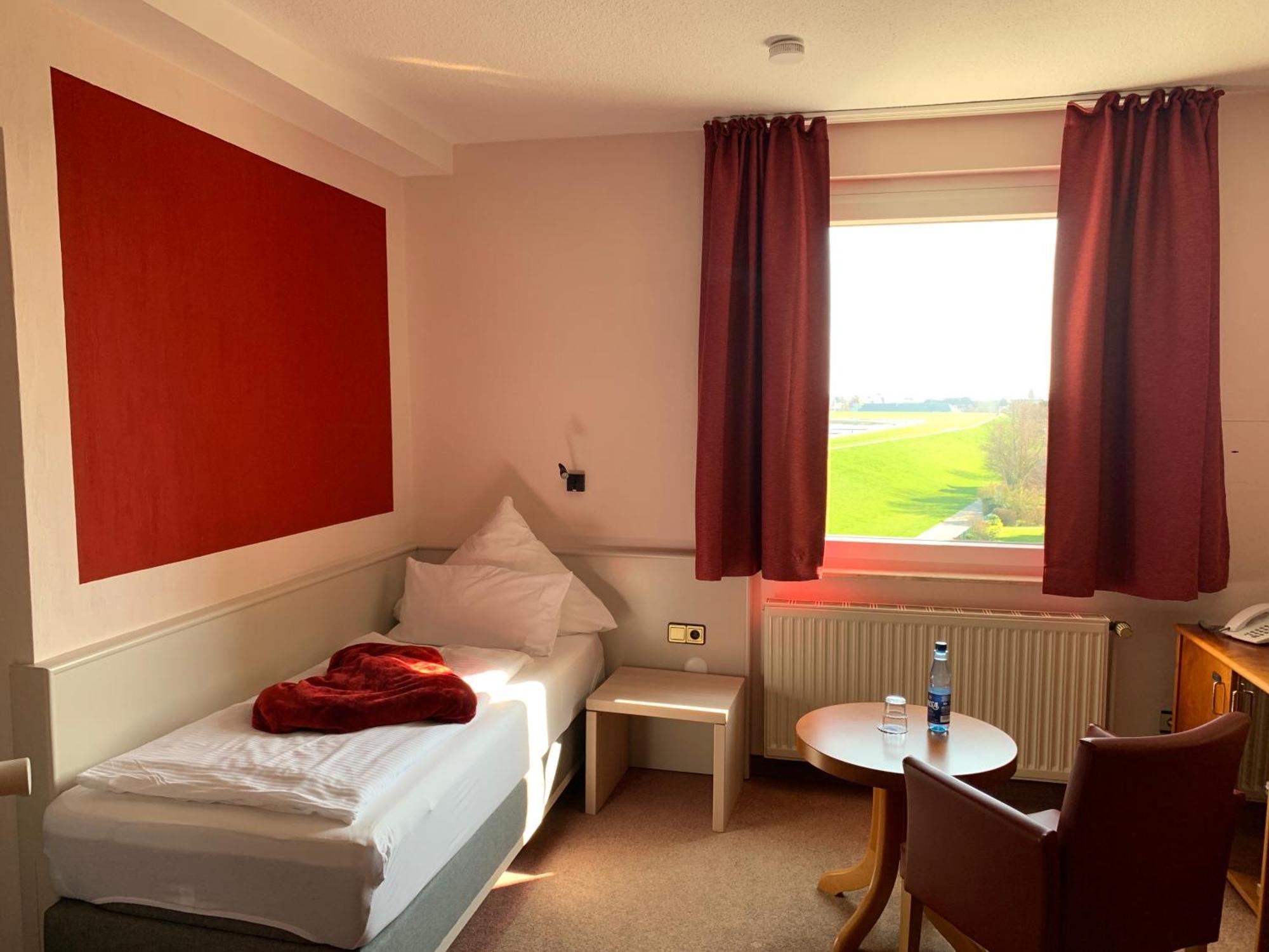 קושהאבן Seehotel Neue Liebe מראה חיצוני תמונה