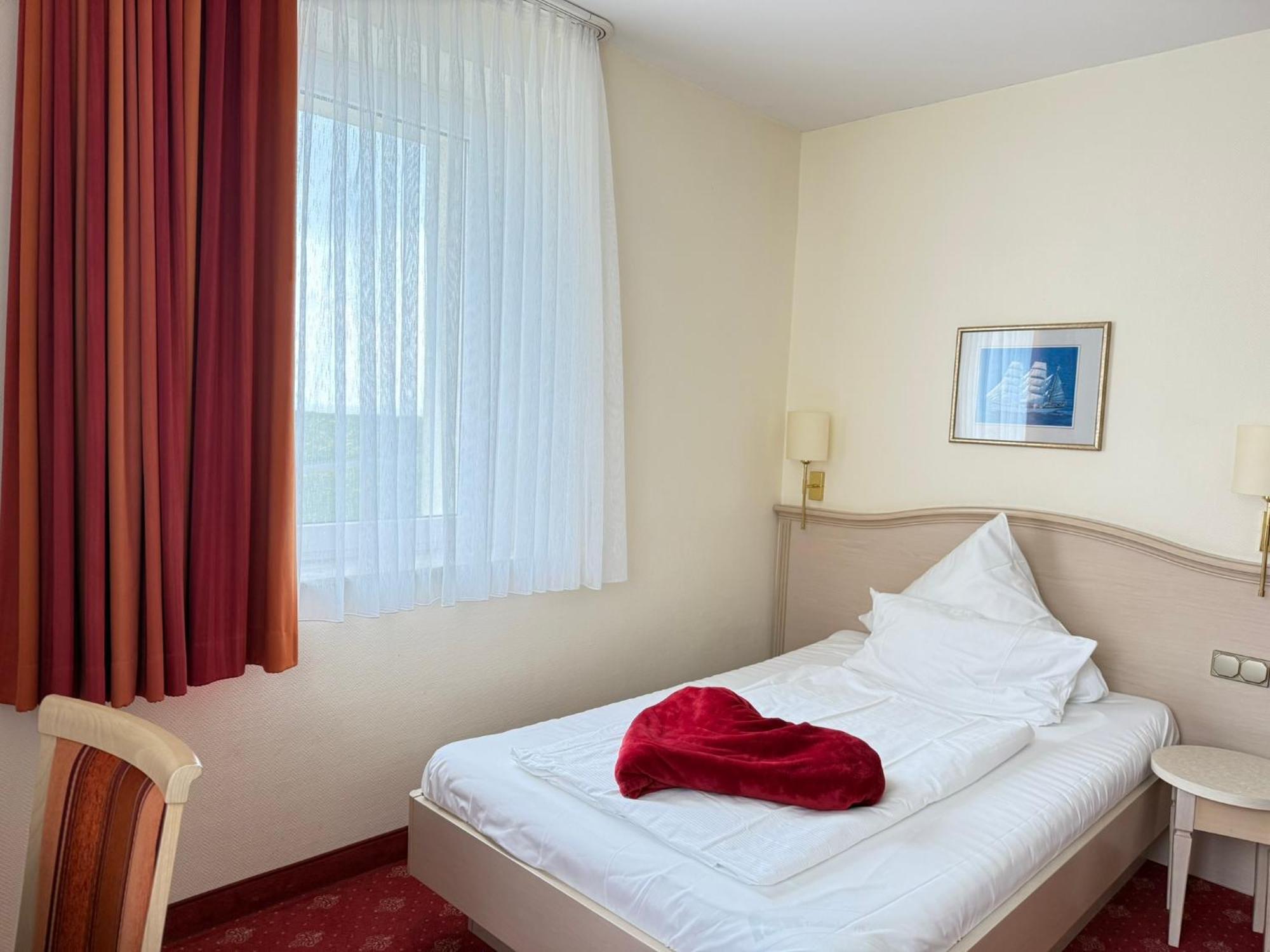 קושהאבן Seehotel Neue Liebe מראה חיצוני תמונה